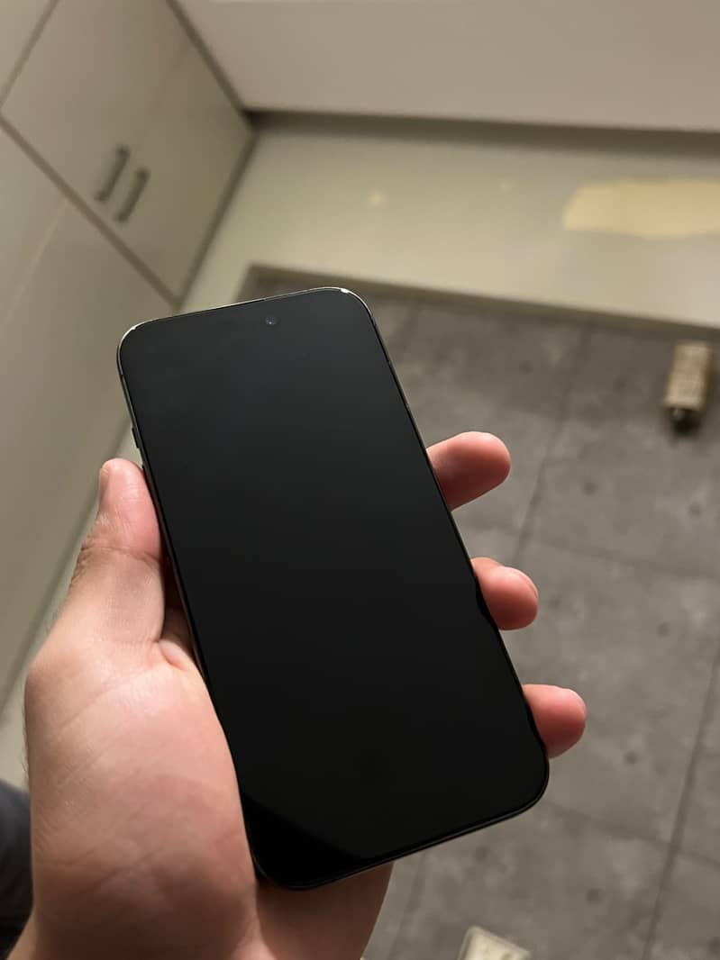 Apple iPhone 15 Pro 1