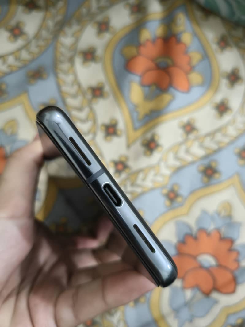 Google Pixel 8 Pro 2
