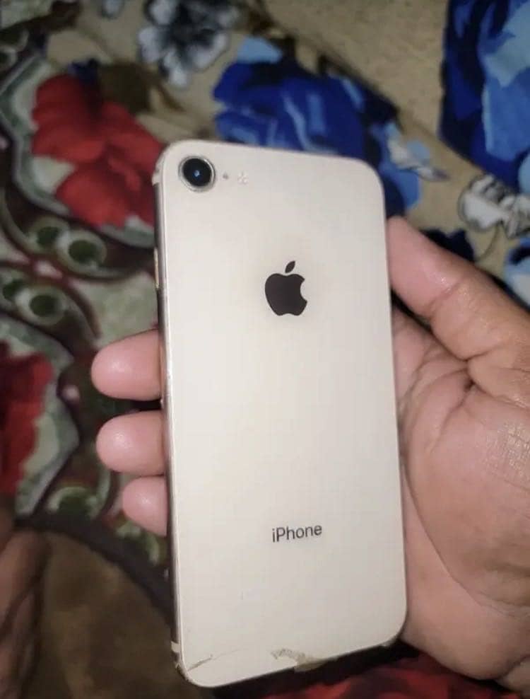 Apple iPhone 8 0