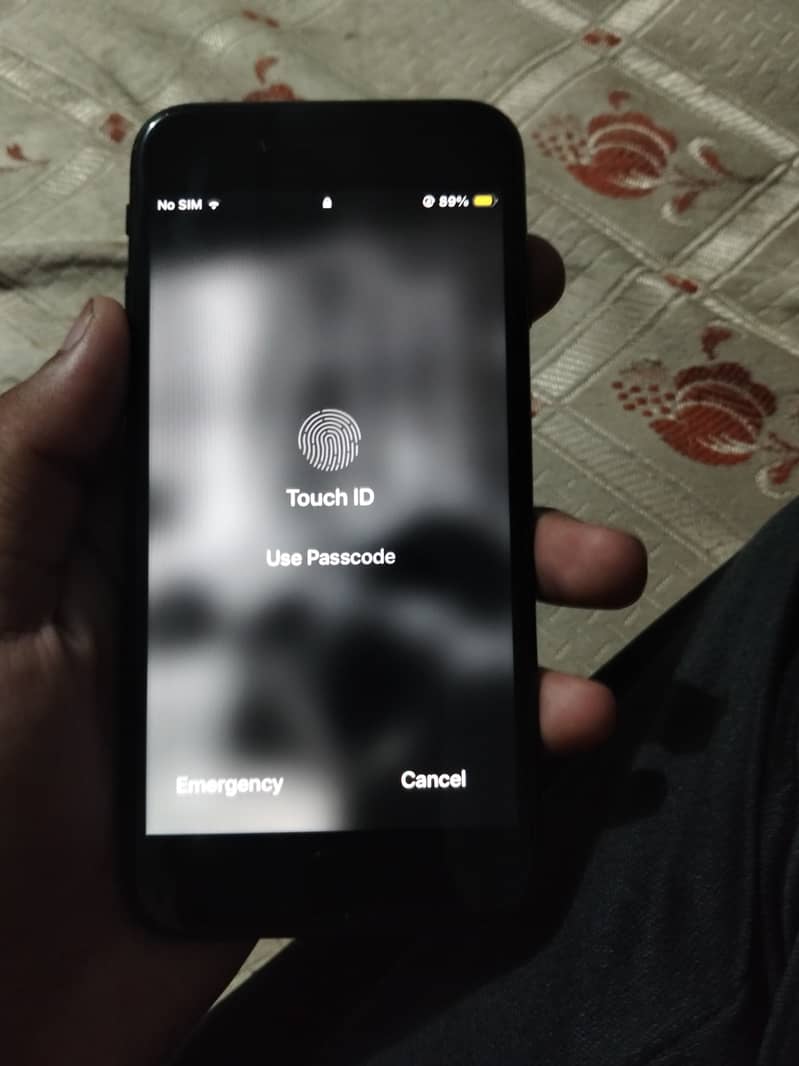 iPhone SE 6