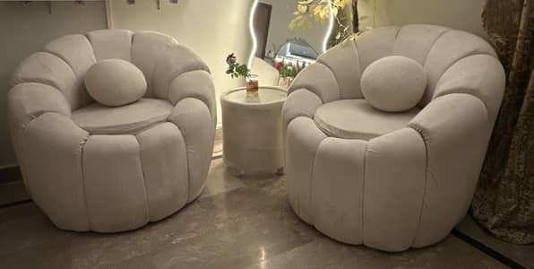 Tuffted Bubble Sofa set with coffee table