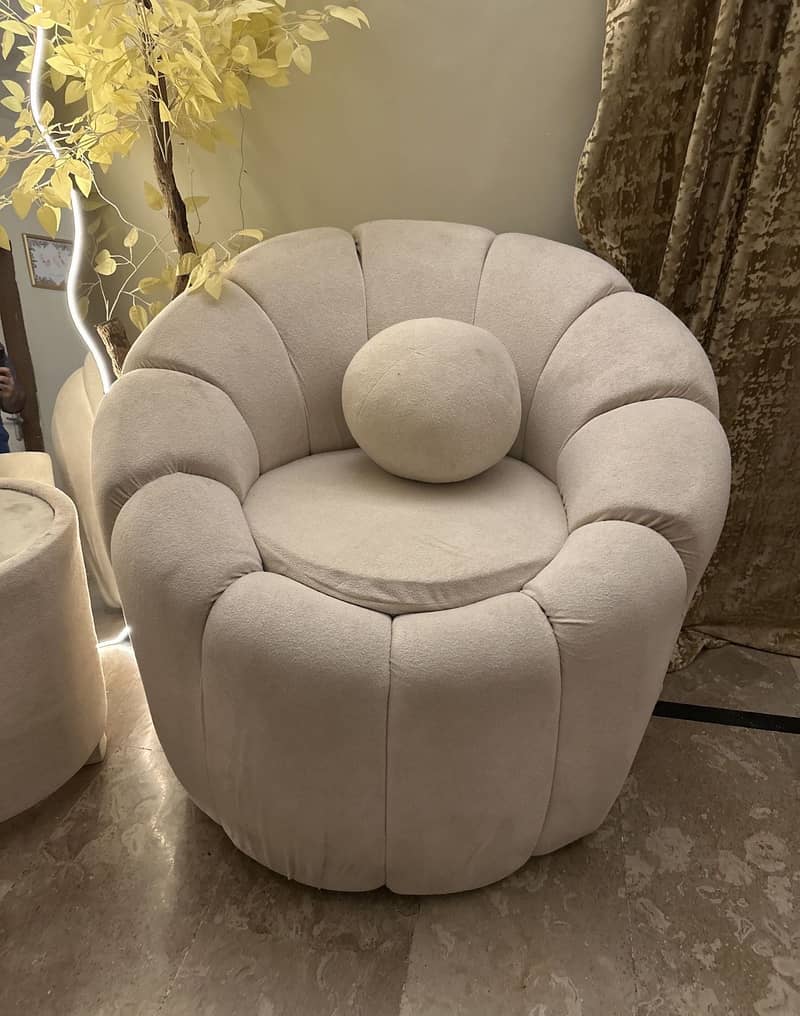 Tuffted Bubble Sofa set with coffee table 2