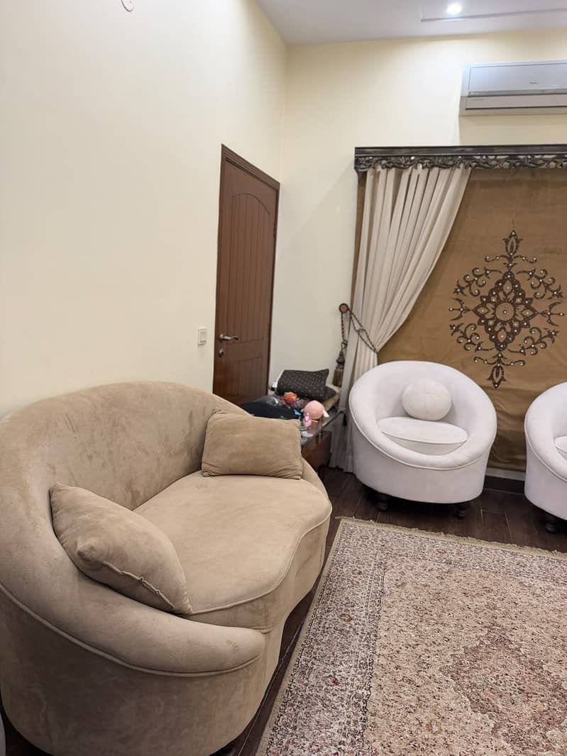 4 piece sofa set 9