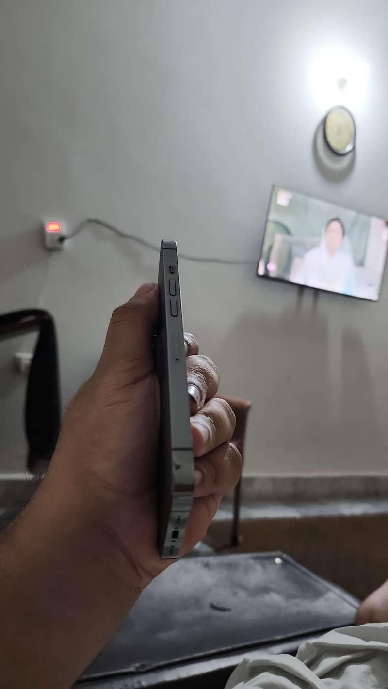 Apple iPhone 13 Pro factory unlock 256gb 2