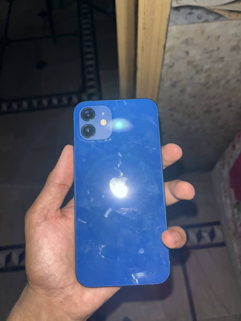 Apple iPhone 12 3
