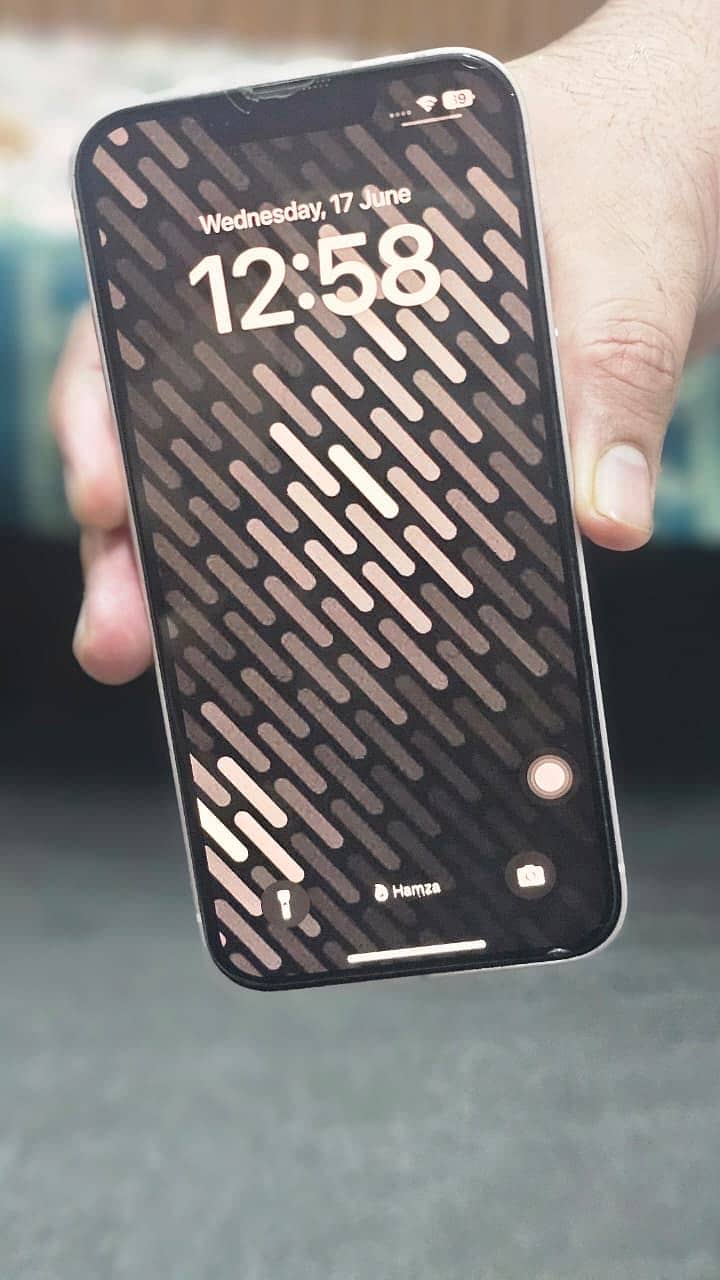 Apple iPhone 13 2