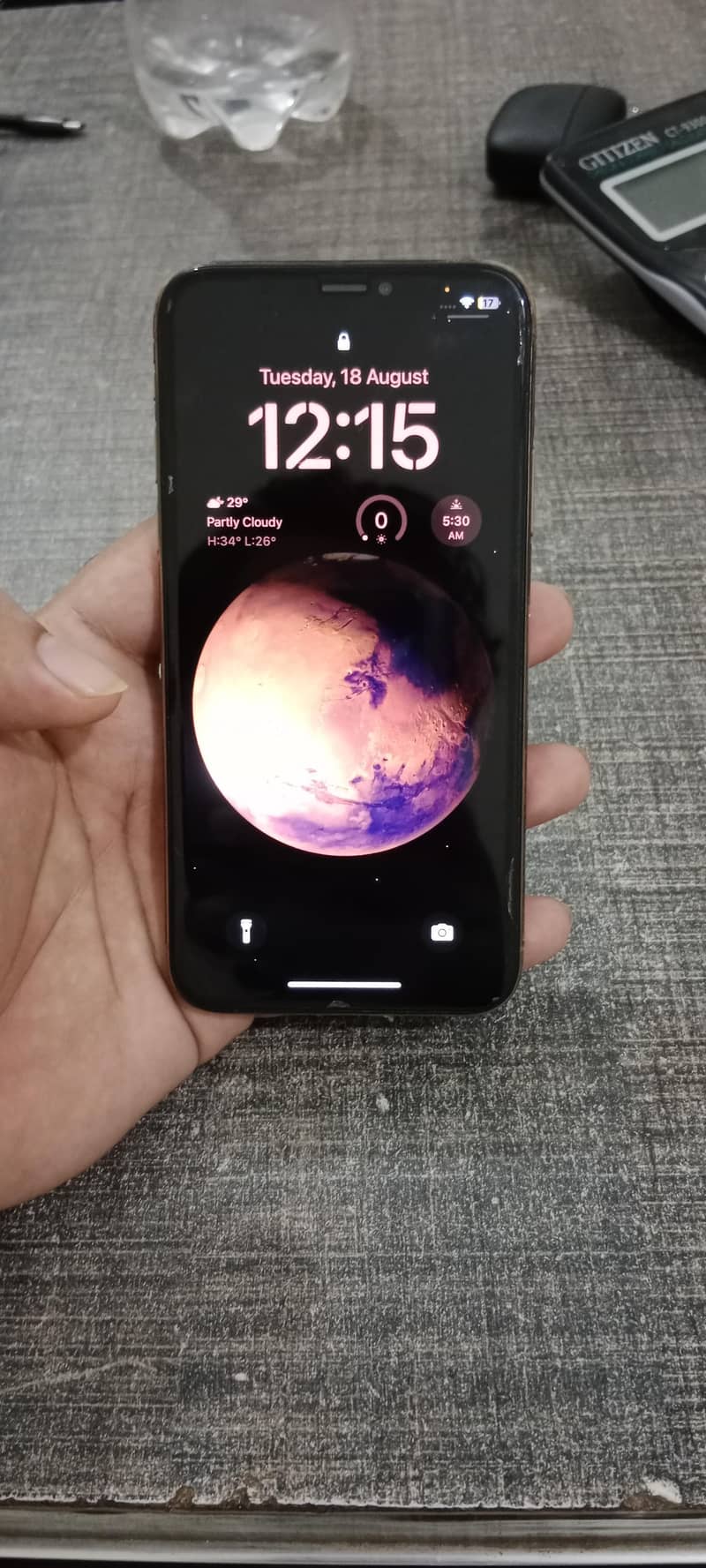 Apple iPhone XS 4