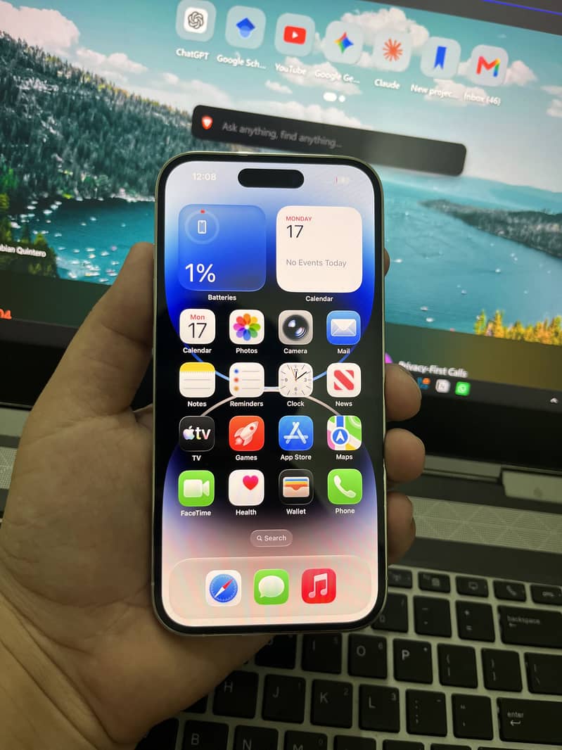 Apple iPhone 14 Pro 1
