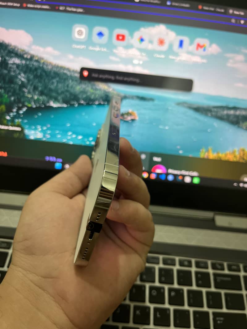 Apple iPhone 14 Pro 2