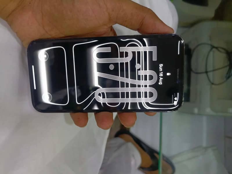 Apple iPhone 12 Pro 1