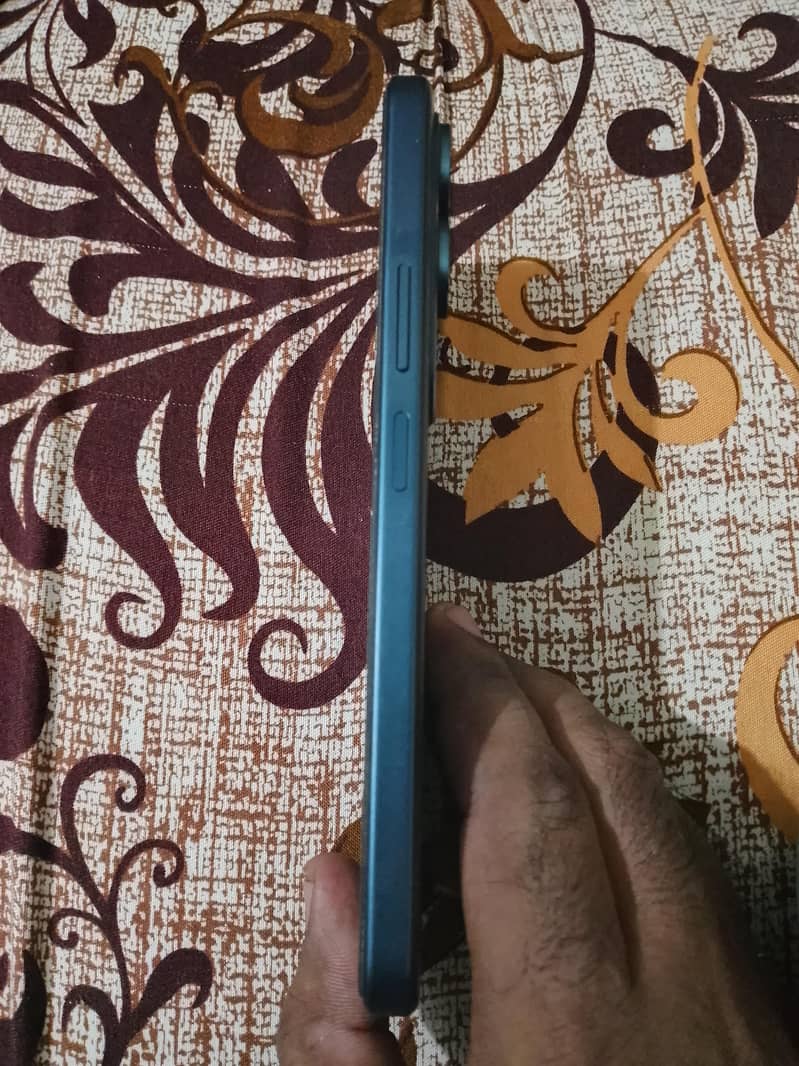 Vivo Y21 1