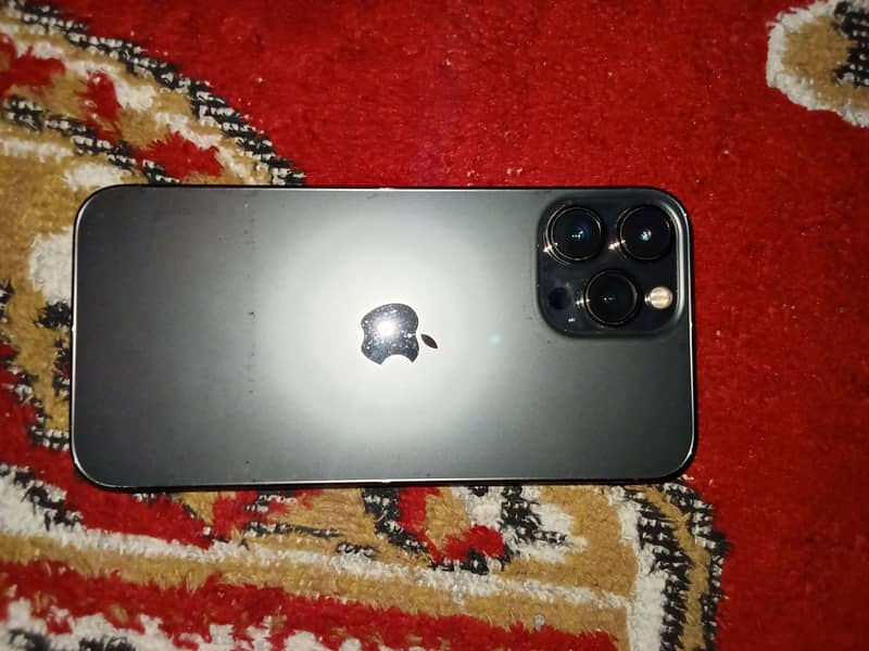 Apple iPhone 13 Pro Max 0
