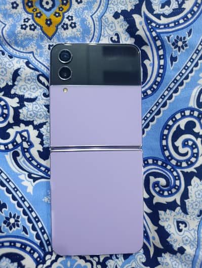 Samsung Mobile Z Flip 4
