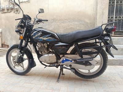 Suzuki GS 150 Special Edition — 2017