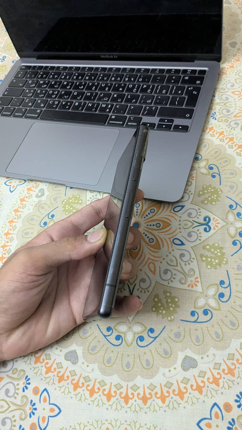 Google Pixel 7a 5