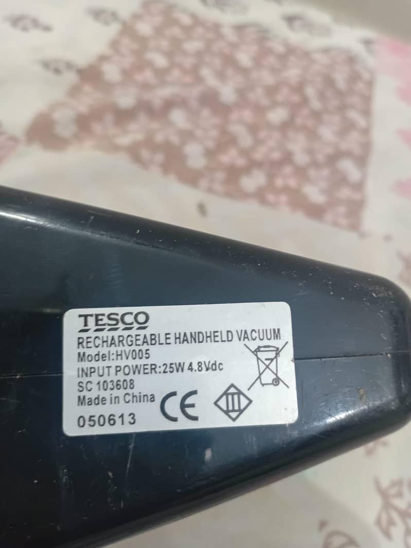 Vacuum cleaner (Tesco) 1