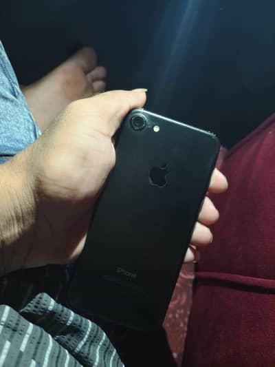 I phone 7  price dead price 03280863023