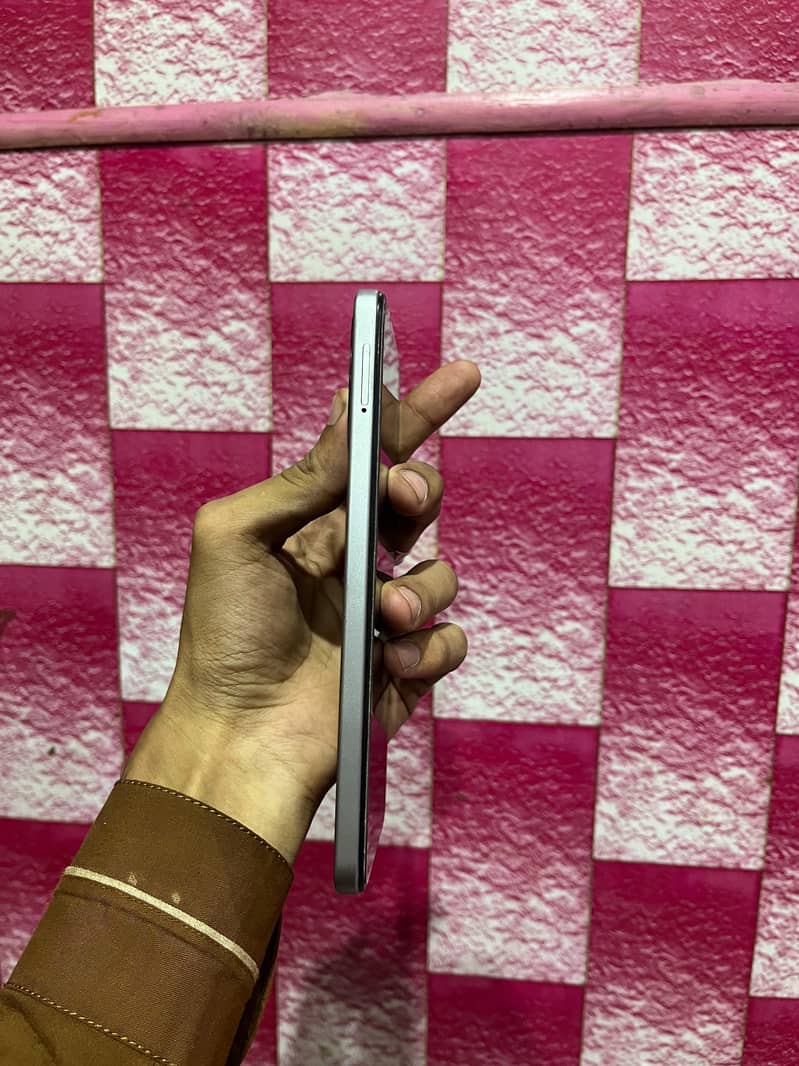 Tecno Spark 40 6