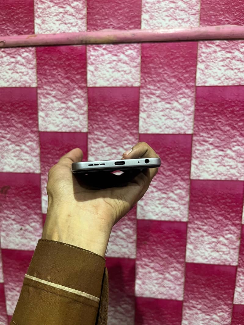 Tecno Spark 40 7