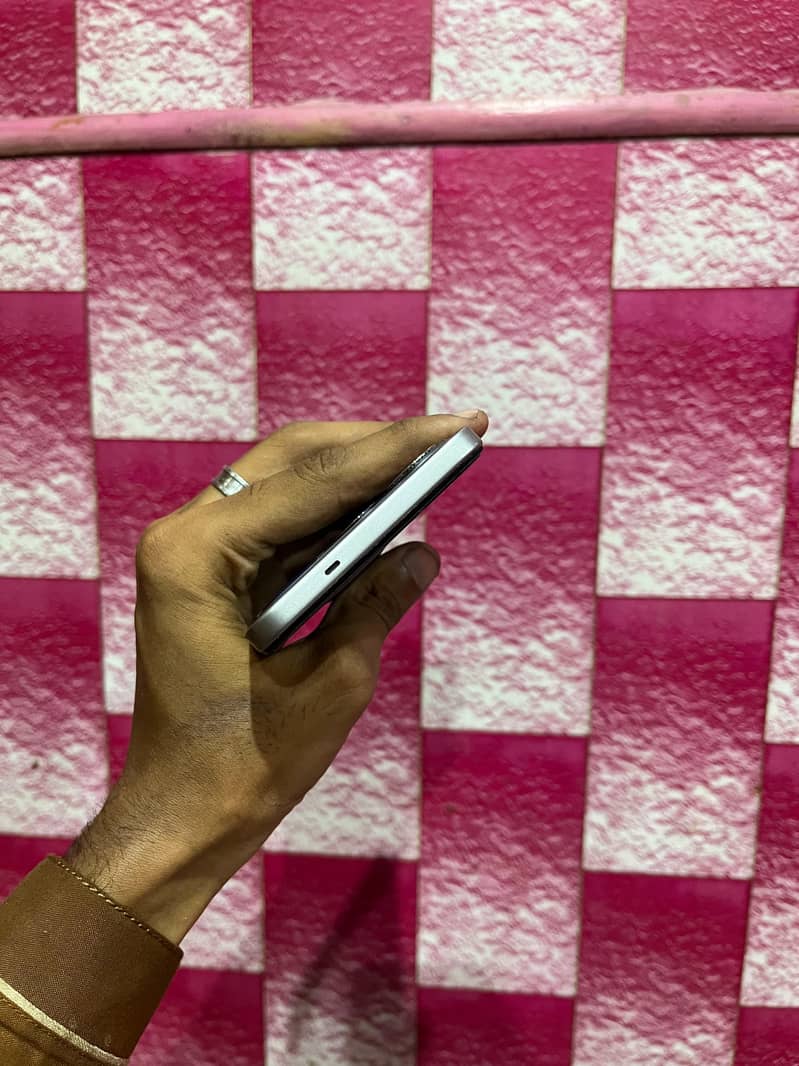 Tecno Spark 40 8