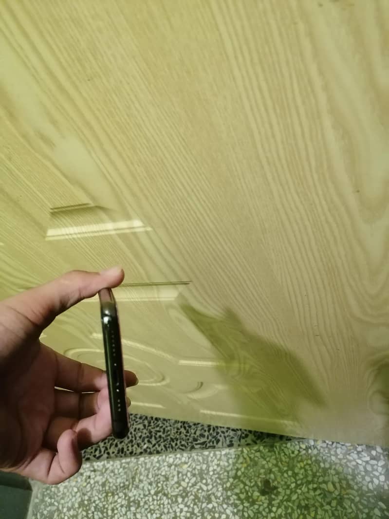Apple iPhone XS 0