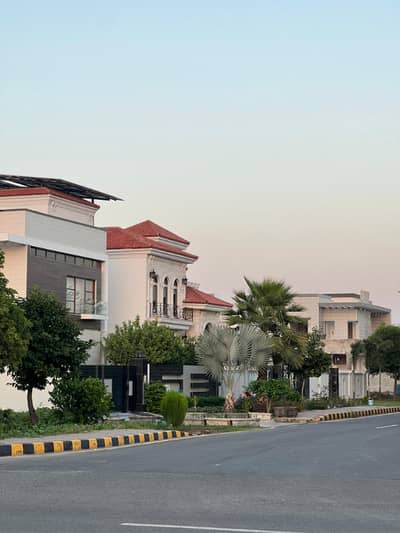 AWT 10 MARLA D BLOCK PRIME LOCATION POSSION PLOT LDA APROVED VERY REASONABLE PRICE