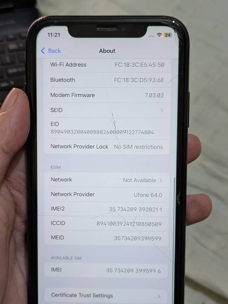 IPHONE XR 6