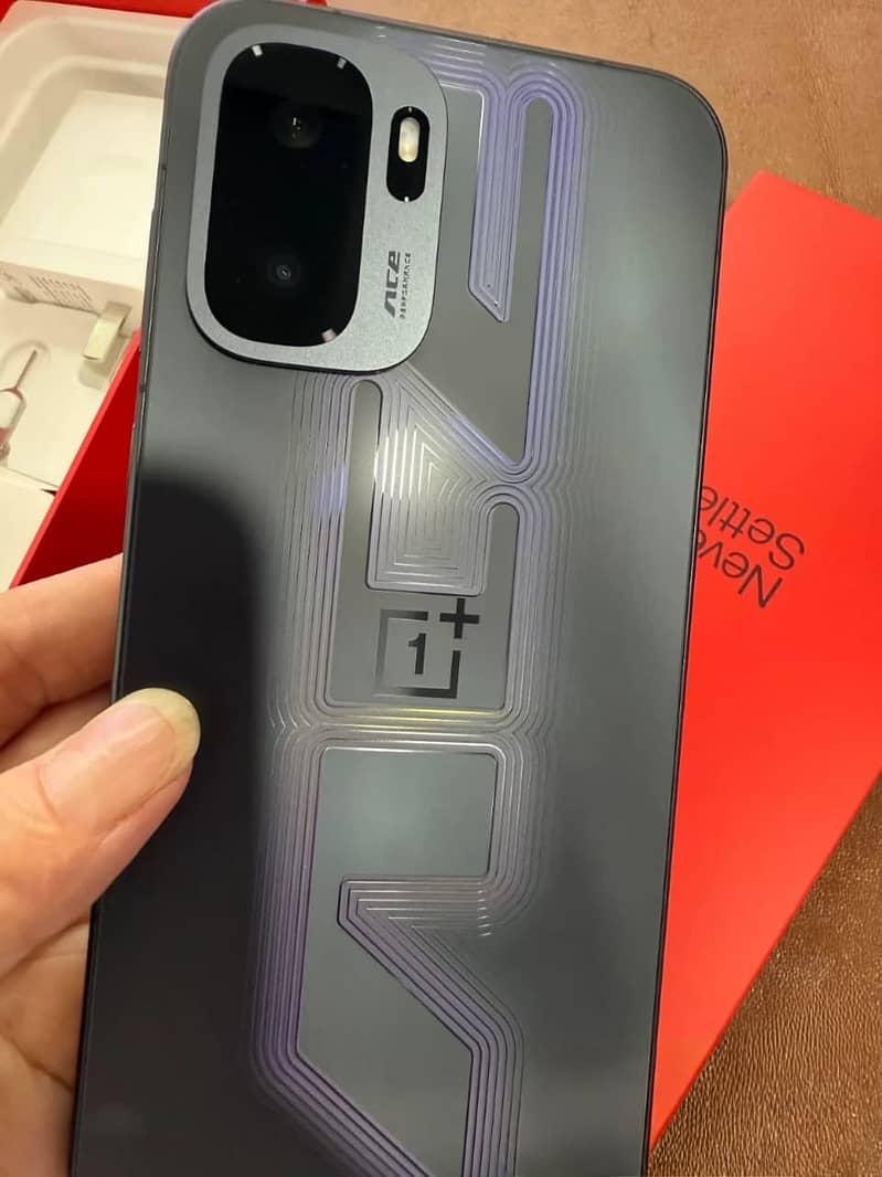One Plus Ace 6 Supreme Edition 1