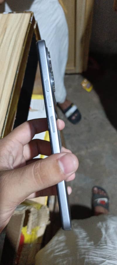 Tecno speak 40 6 128