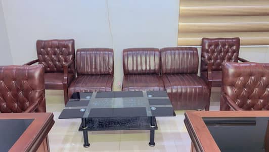 FEMALE Office Staff Required