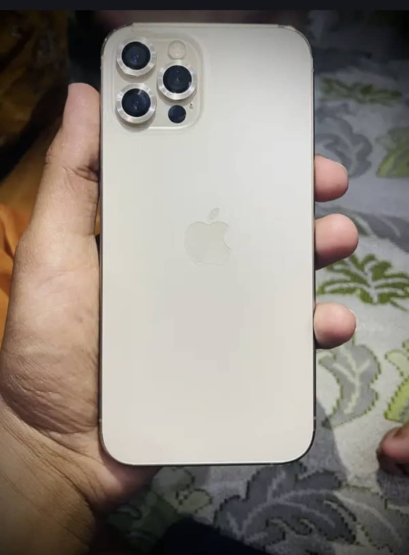 Apple iPhone 12 Pro 3