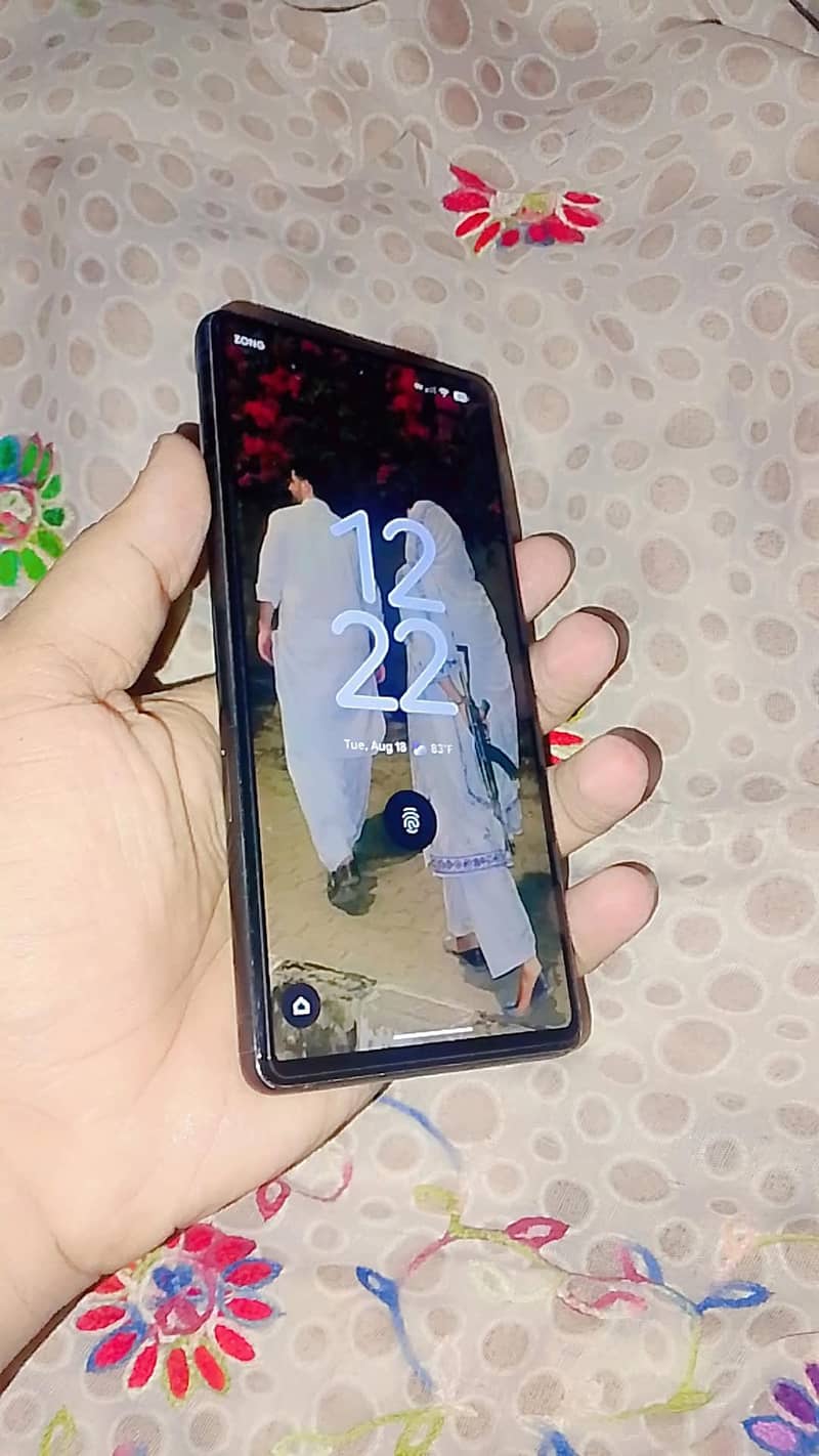 Google Pixel 7 4