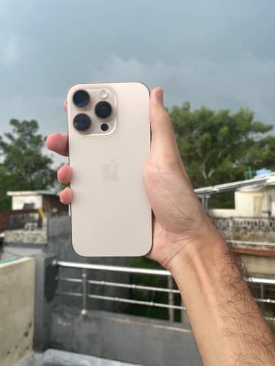 Apple iPhone 16 Pro