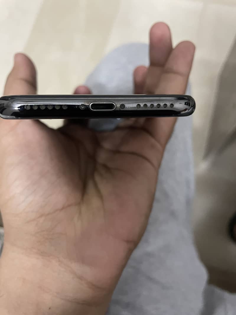 Apple iPhone X 2
