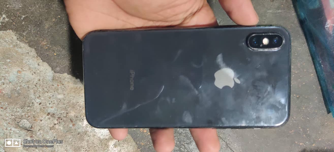 Apple iPhone X 3
