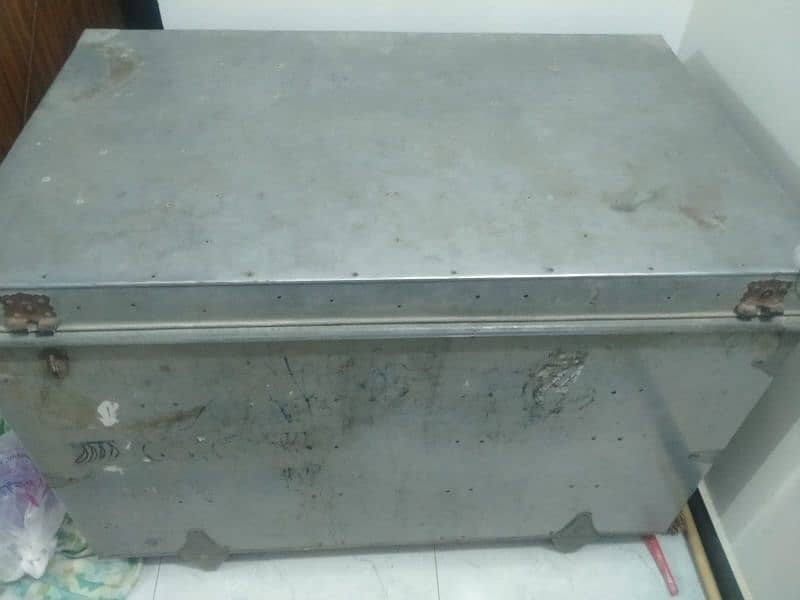 Heavy Trunk 1