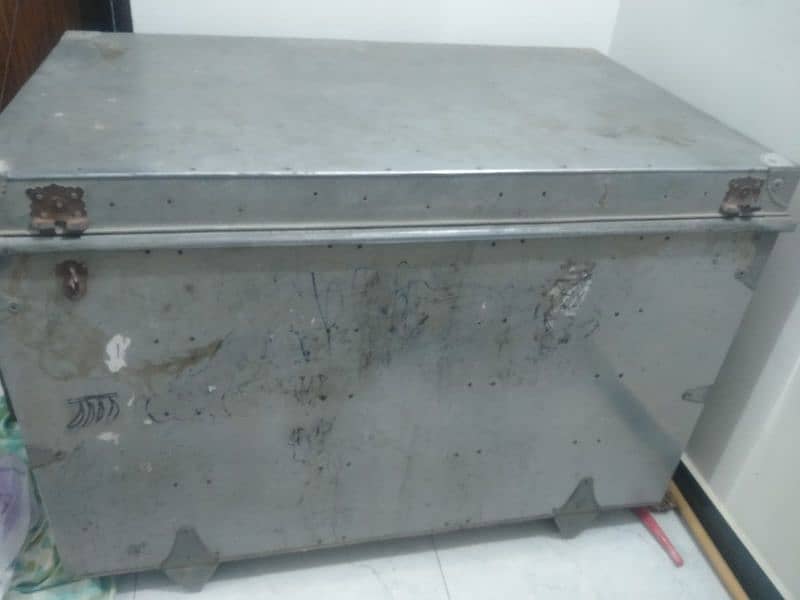 Heavy Trunk 6