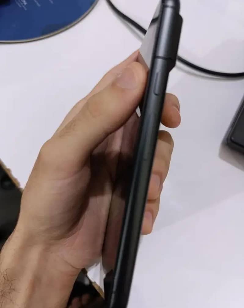 Google Pixel 8 2