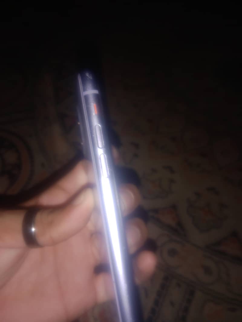 Apple iPhone 11 2