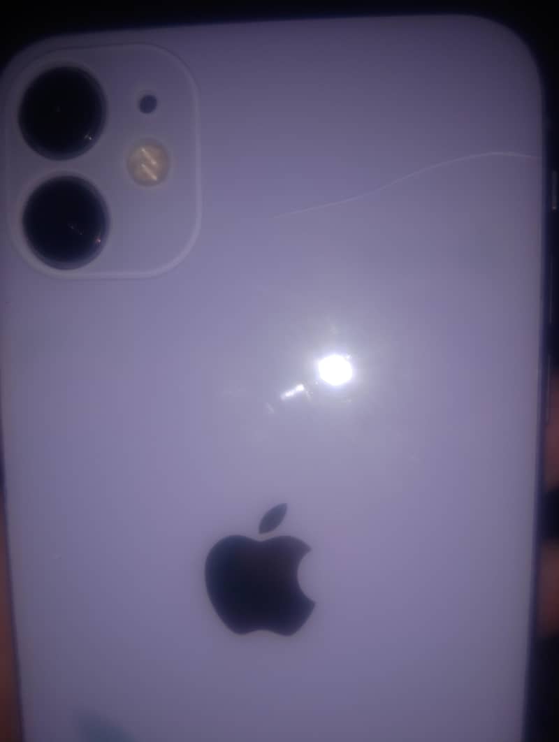 Apple iPhone 11 3
