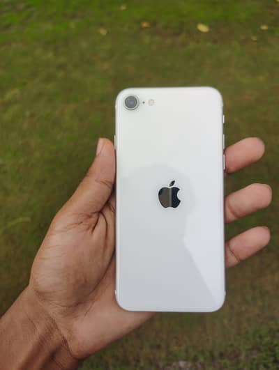 Apple iPhone SE 20 20