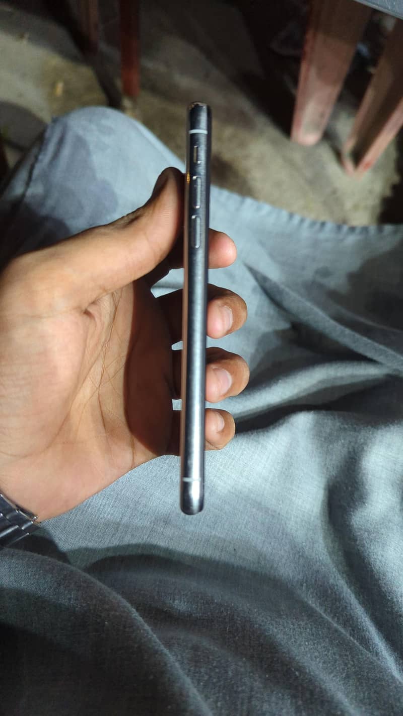 Apple iPhone X 1