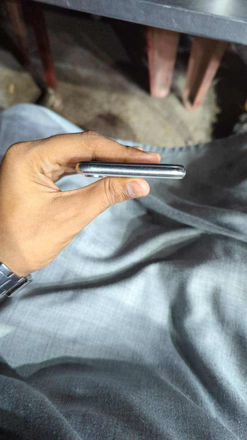 Apple iPhone X 5