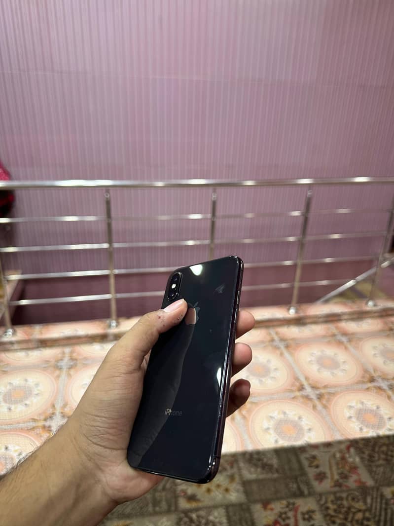 Apple iPhone X 2