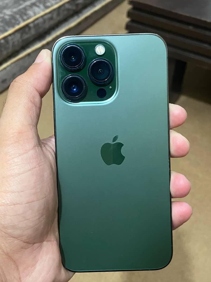 Apple iPhone 13 Pro 1