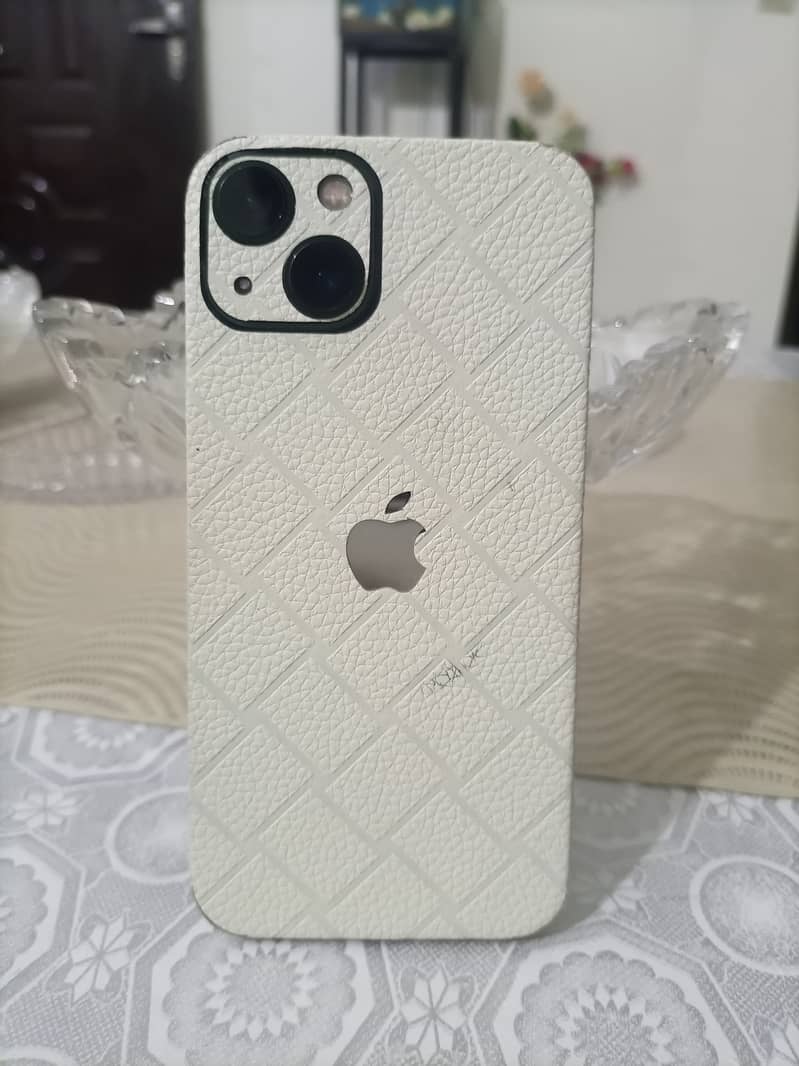 Apple iPhone 13 6