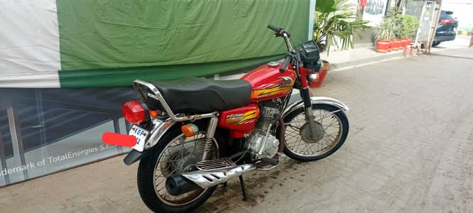 united 125