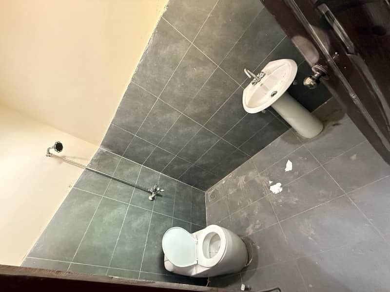 Upper Portion Available For Rent 6