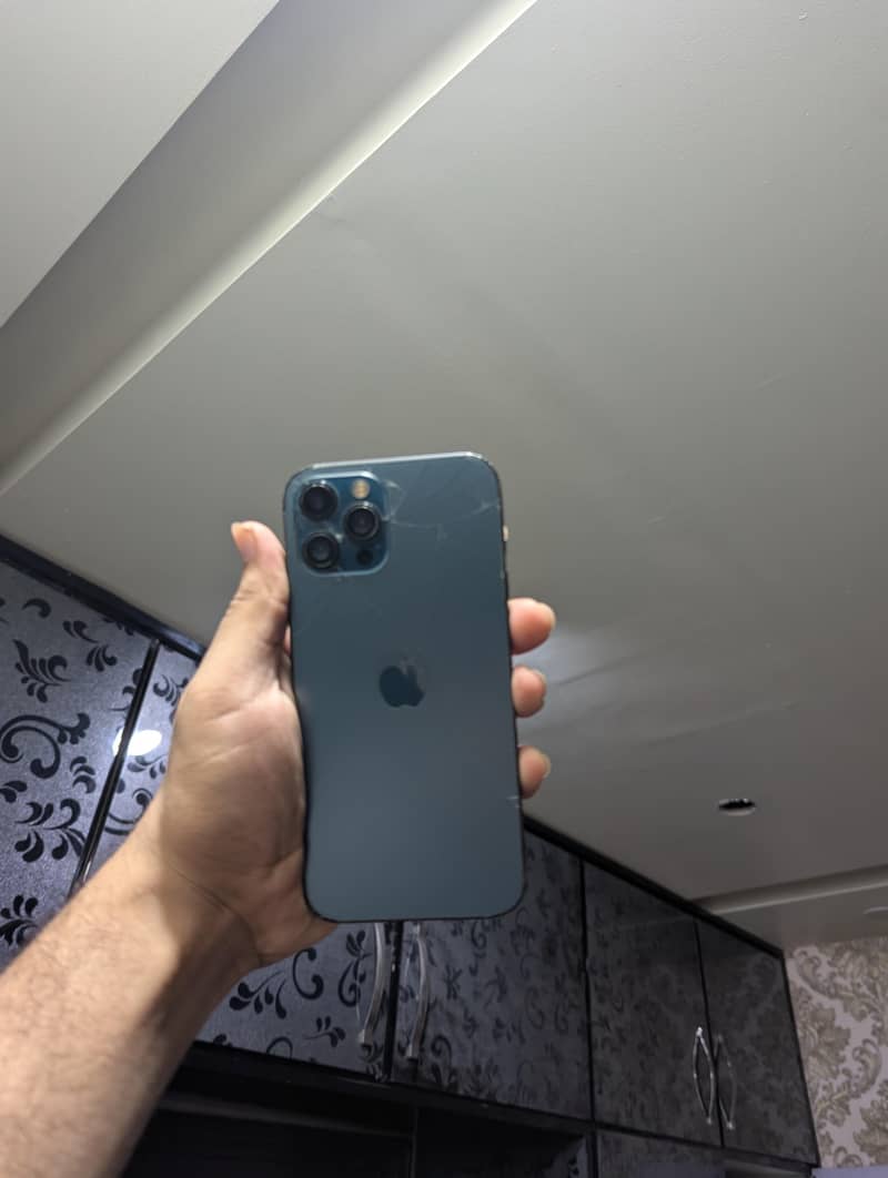 Apple iPhone XS Max 1