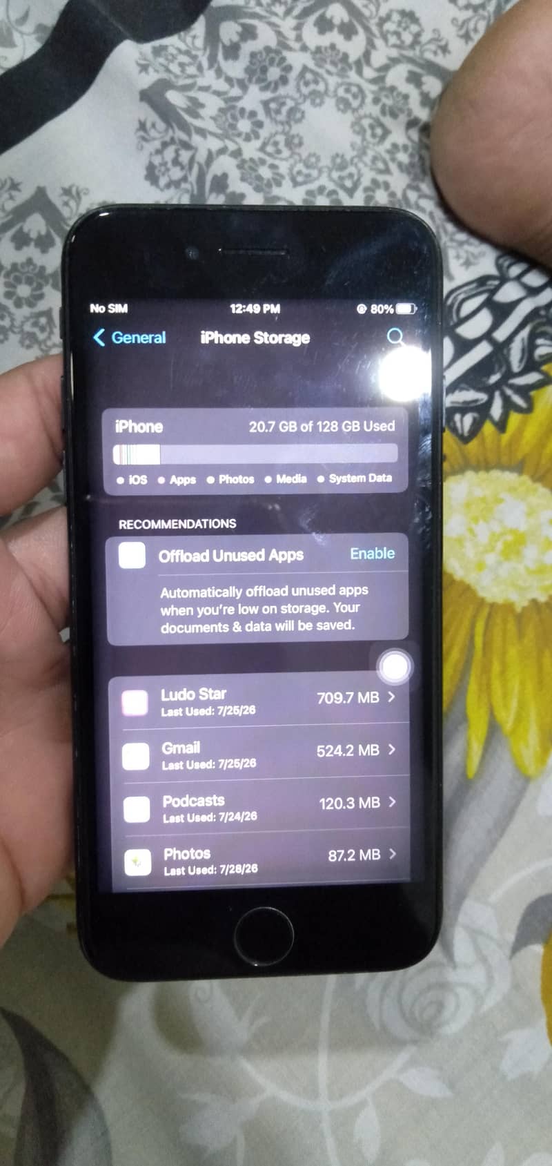 Apple iPhone 7 3
